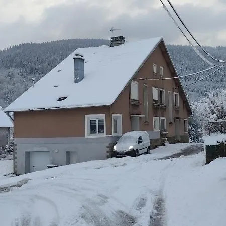 Au Menilois Entre Montagne Et Foret Διαμέρισμα *
