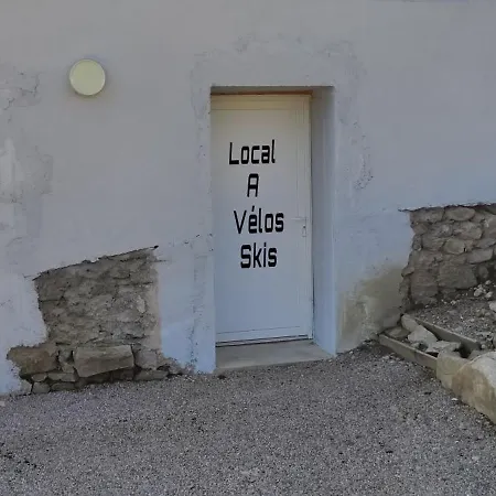 아파트 Au Menilois Entre Montagne Et Foret *