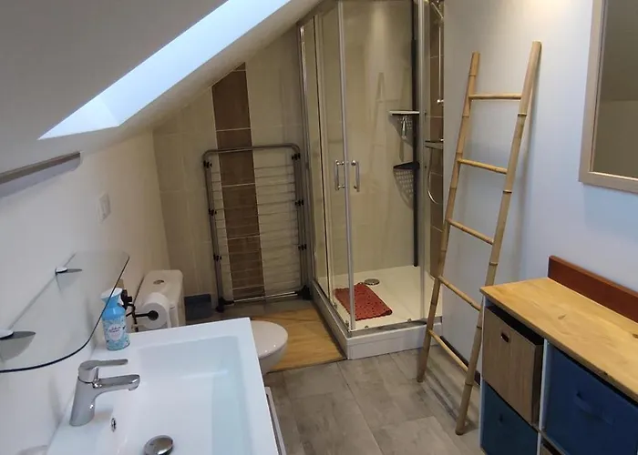 Au Menilois Entre Montagne Et Foret 코르니몽