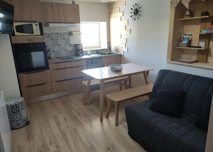 Au Menilois Entre Montagne Et Foret 아파트